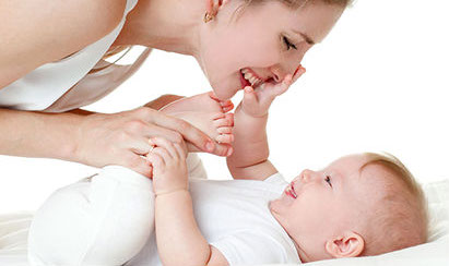 Auf Tuchfühlung mit Ihrem Baby. Babymassage
